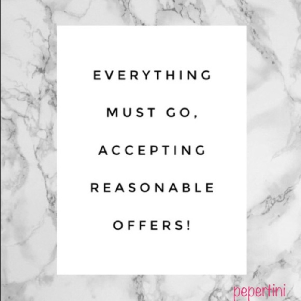✨No Reasonable Offers Refused! ✨